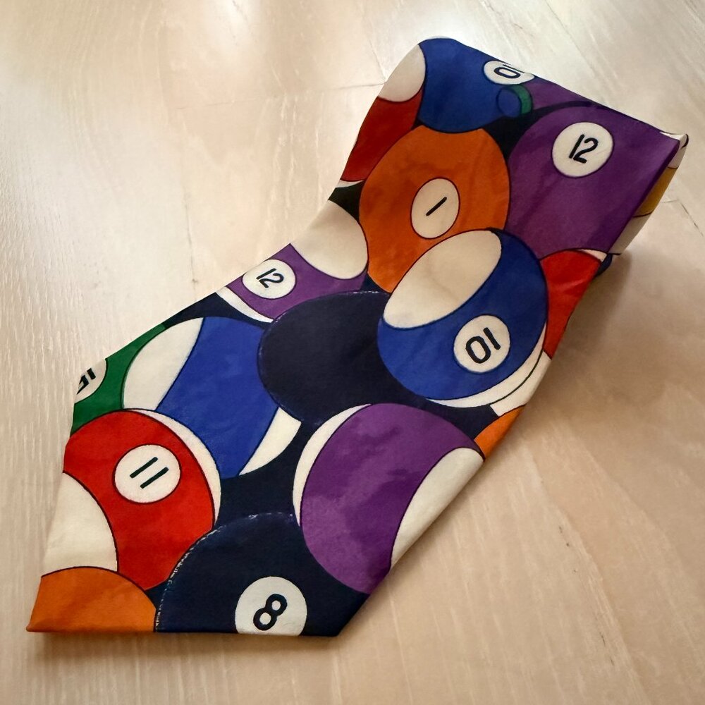 Marco Polo - Pool Ball Necktie